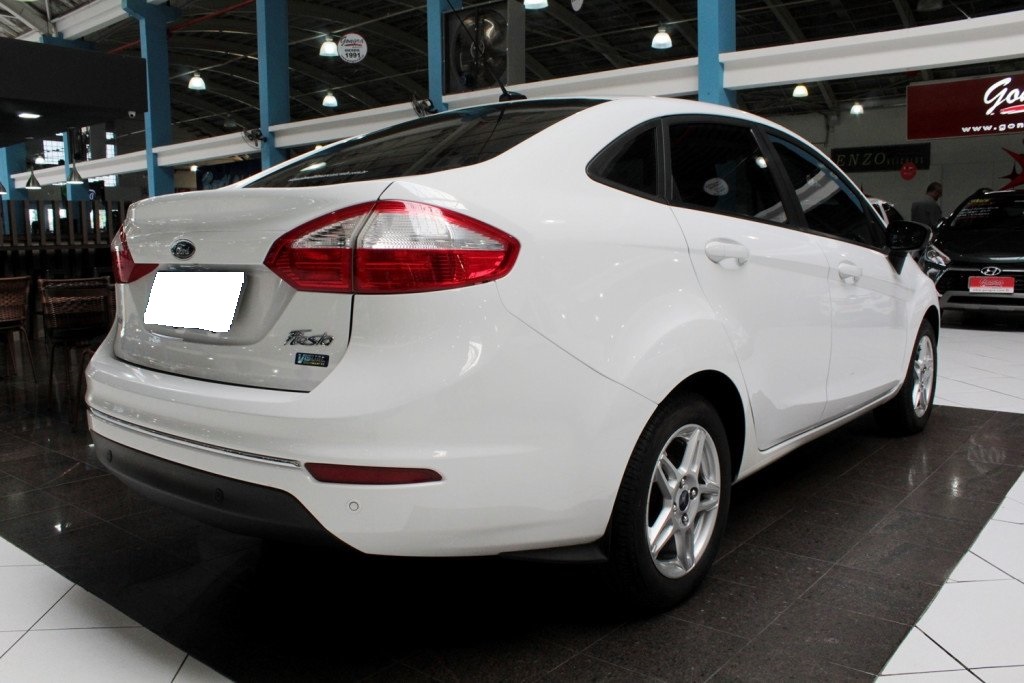 FORD NEW FIESTA SEL 1.6 SEDAN FLEX 4P AUTOMATIZADO 6M – 2017 – BRANCO