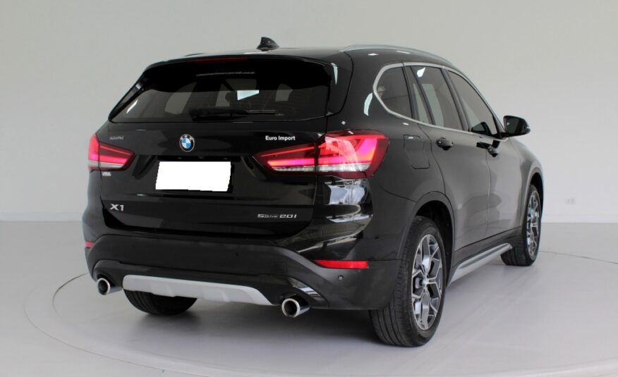 BMW X1 2.0 TURBO XDRIVE 20I X – LINE 4P AUTOMÁTICO 8M – 2020 – PRETO