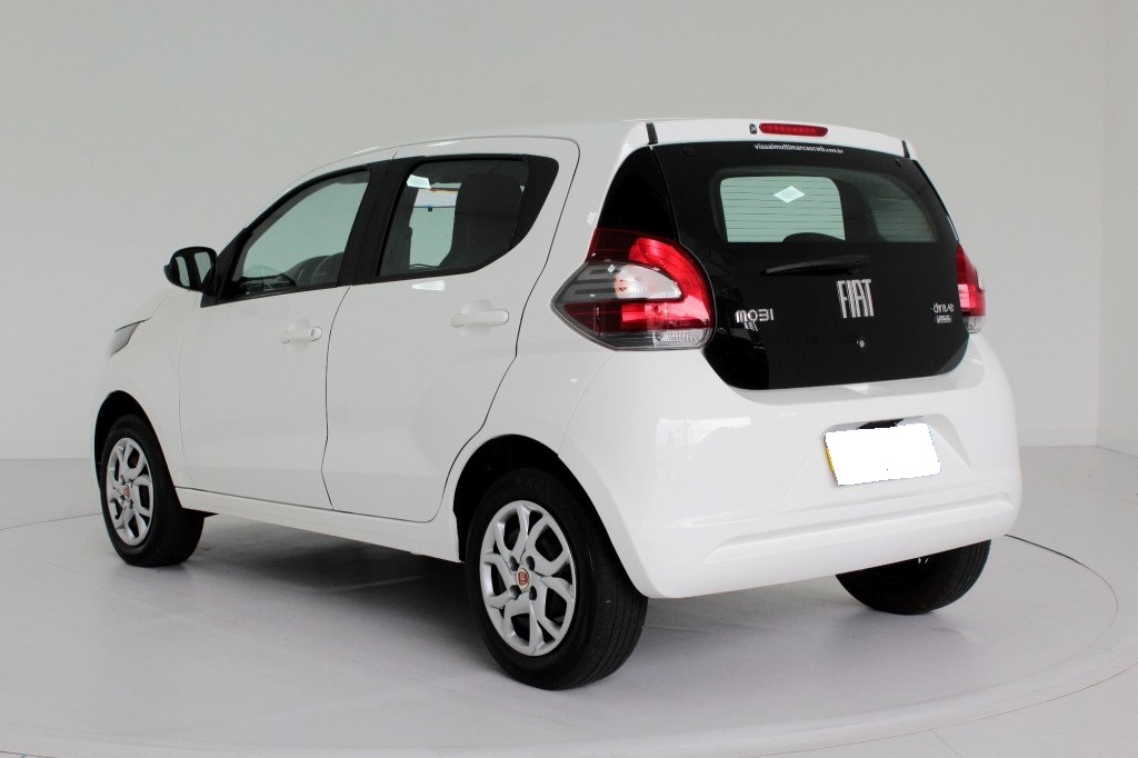 FIAT MOBI 1.0 DRIVE FLEX 4P MANUAL – 2018 – BRANCO