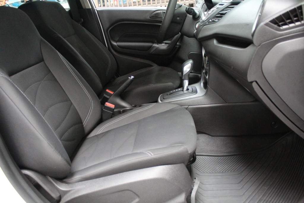 FORD NEW FIESTA SEL 1.6 SEDAN FLEX 4P AUTOMATIZADO 6M – 2017 – BRANCO