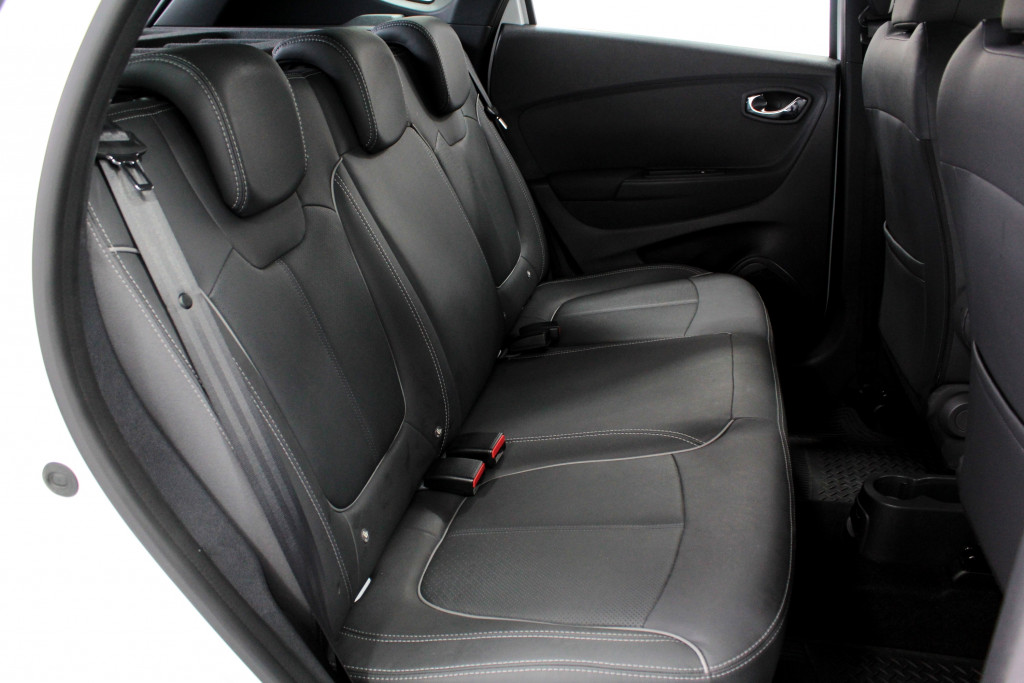 RENAULT CAPTUR 1.6 BOSE FLEX 4P AUTOMÁTICO CVT 6M – 2021 – BRANCO