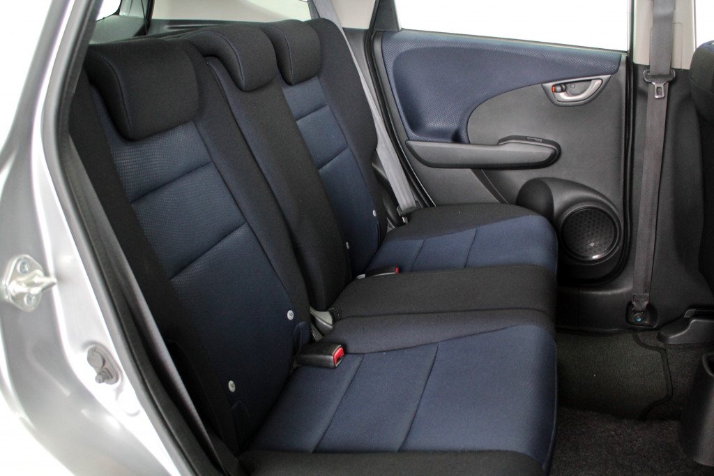HONDA FIT 1.4 DX FLEX 4P MANUAL – 2013 – CINZA