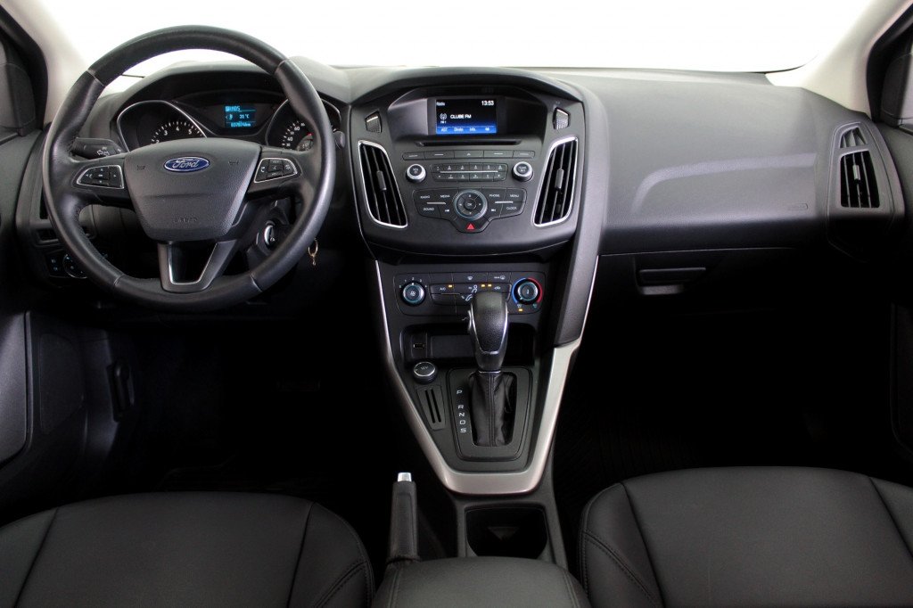 FORD FOCUS FASTBACK 2.0 SE FLEX 4P AUTOMATIZADO 6M – 2018 – PRETO