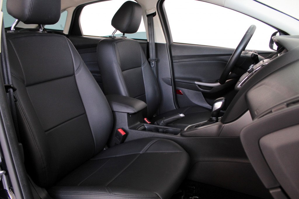 FORD FOCUS FASTBACK 2.0 SE FLEX 4P AUTOMATIZADO 6M – 2018 – PRETO