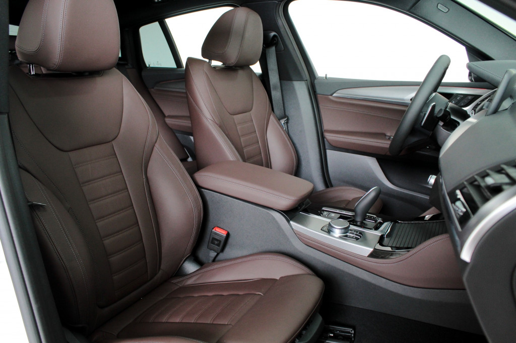 BMW X4 3.0 M40I TWINPOWER AWD 4P AUTOMÁTICO 8M – 2021 – BRANCO (**UNIDADE DISPONÍVEL A PRONTA ENTREGA**)