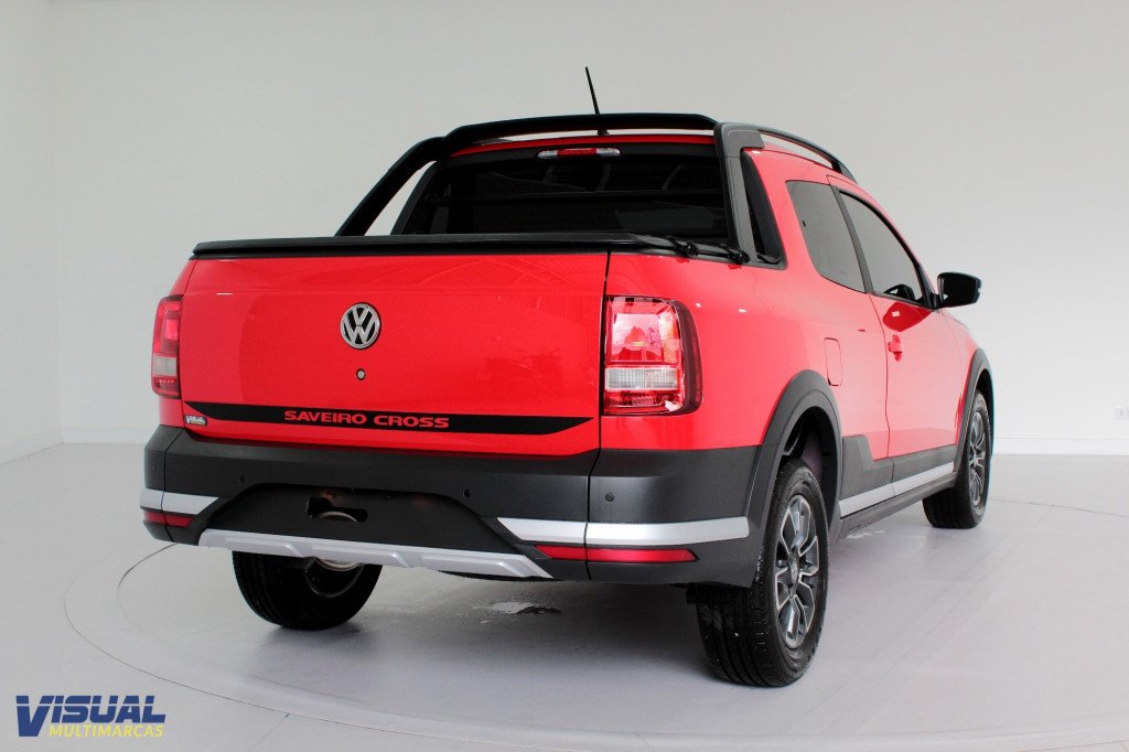 VOLKSWAGEN SAVEIRO 1.6 CROSS CD FLEX 2P MANUAL – 2022 – VERMELHO **0 KM**