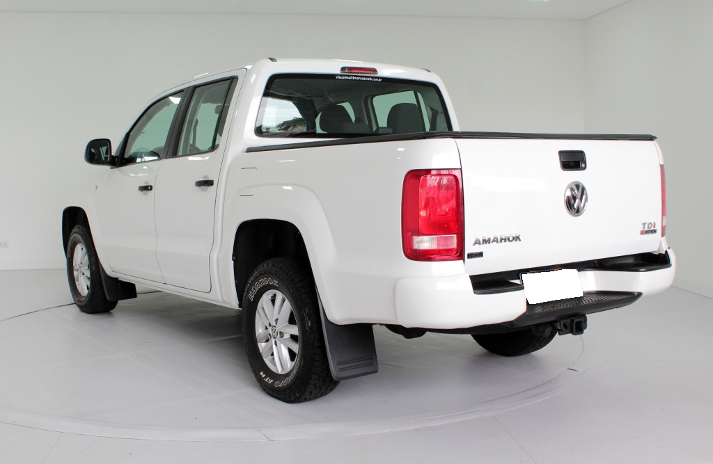 VOLKSWAGEN AMAROK 2.0 S 4X4 CD TURBO DIESEL 4P MANUAL 6M – 2018 – BRANCO